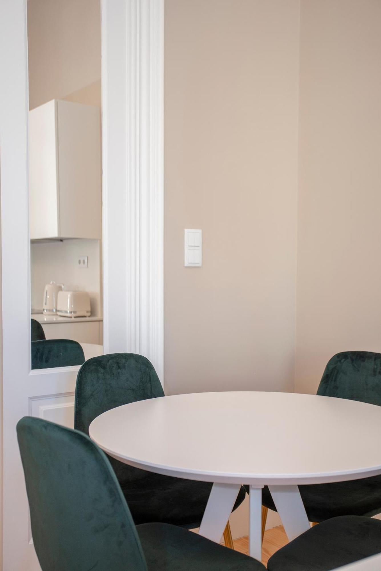 Liiiving In Porto - Balcony Design Apartment ภายนอก รูปภาพ